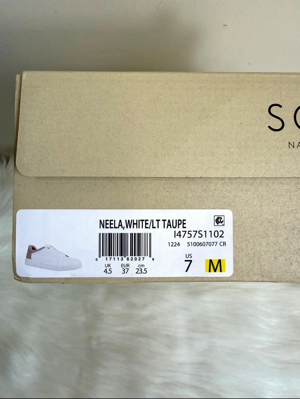 NIB SOUL Natralizer Neela Smooth Faux Leather Lace-Up Sneakers White Taupe Sz. 7
